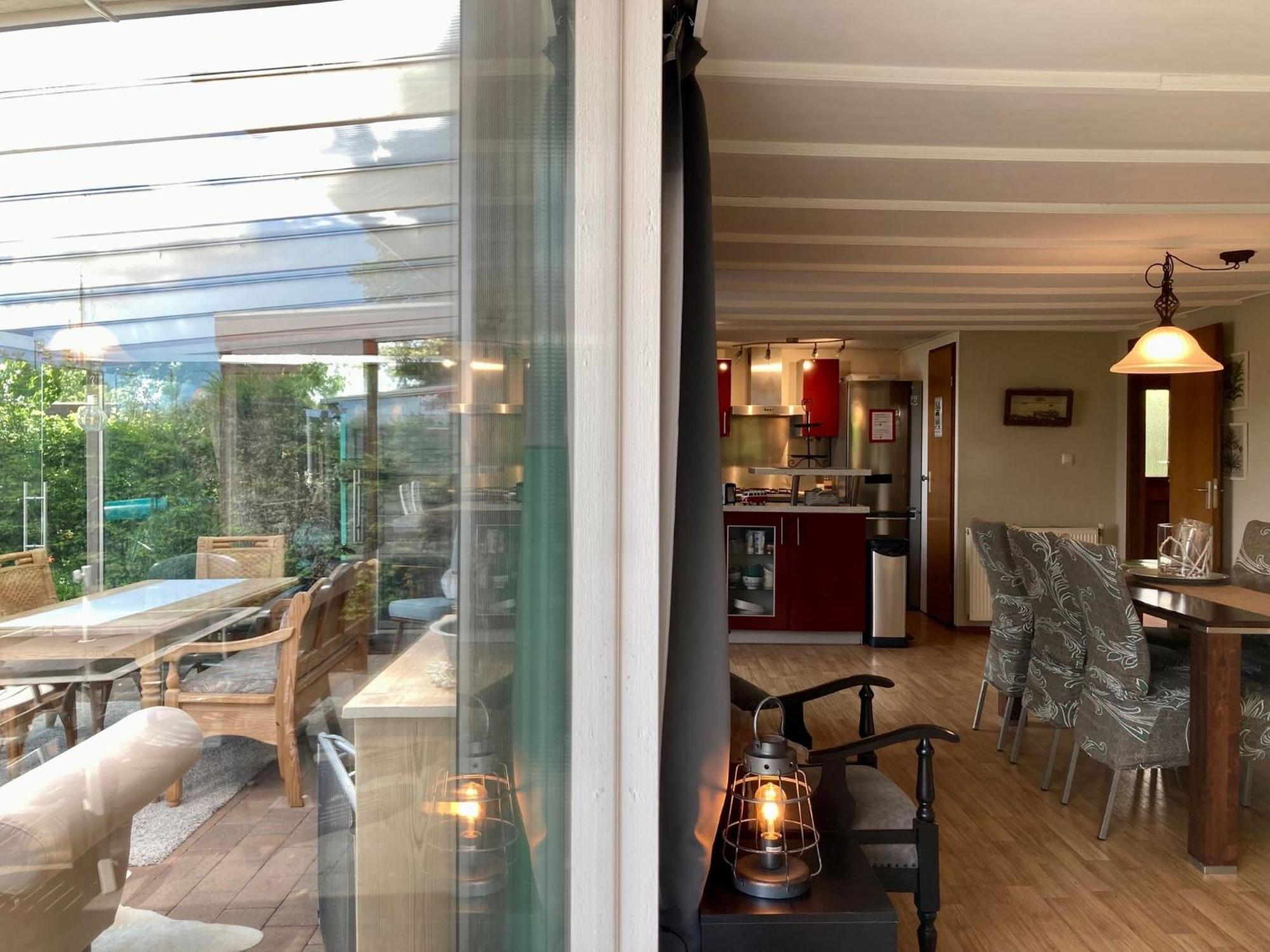 4 Pers Holiday Home Hilla With Winter Garden In Front Of The Dike Directly On The Lauwersmeer Anjum Εξωτερικό φωτογραφία